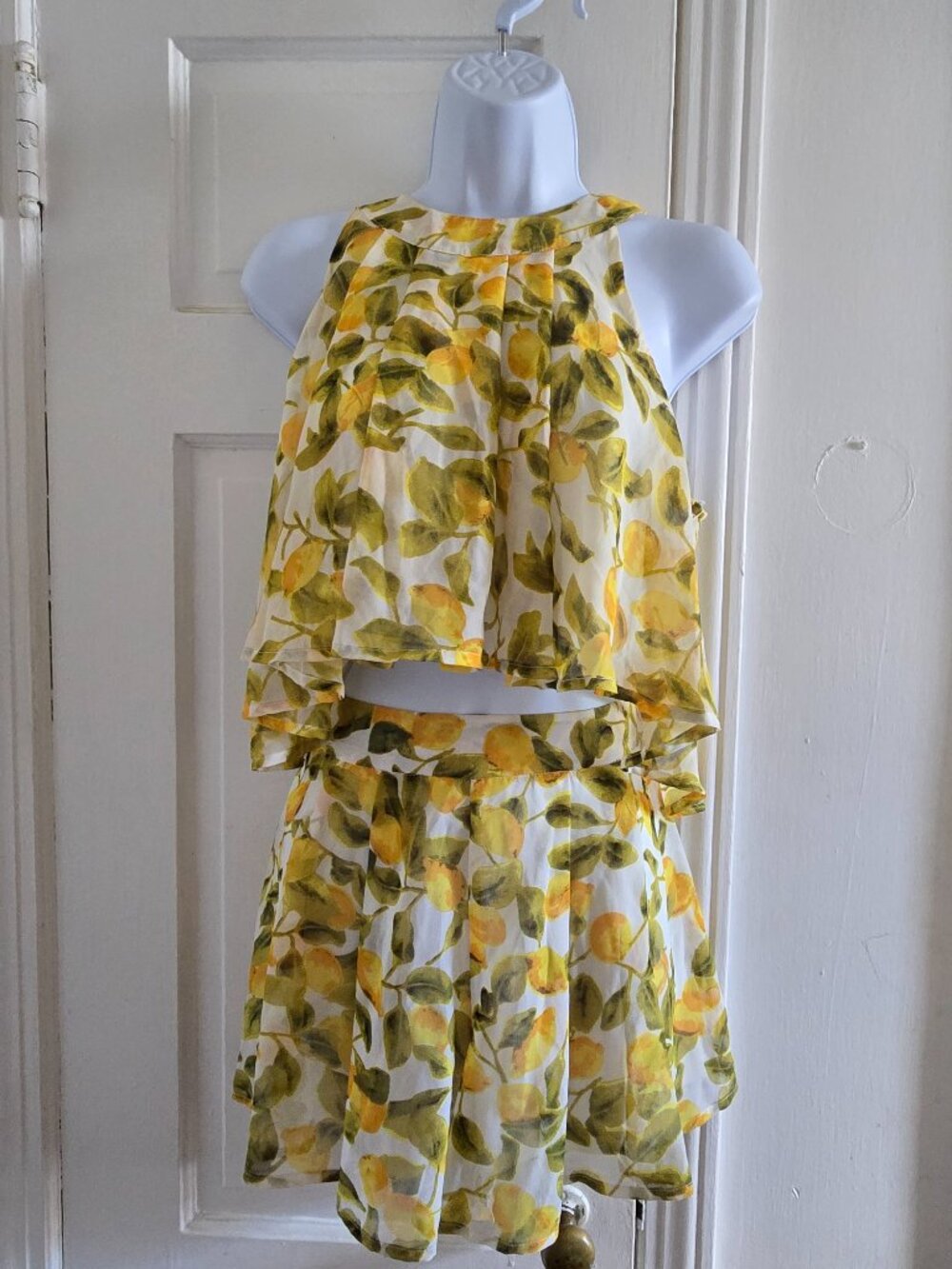 Two piece short set with lemon print